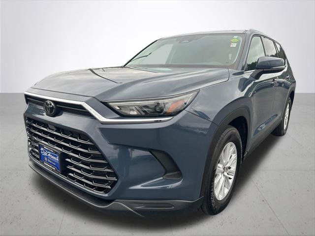 Certified 2025 Toyota Grand Highlander AWD image 2