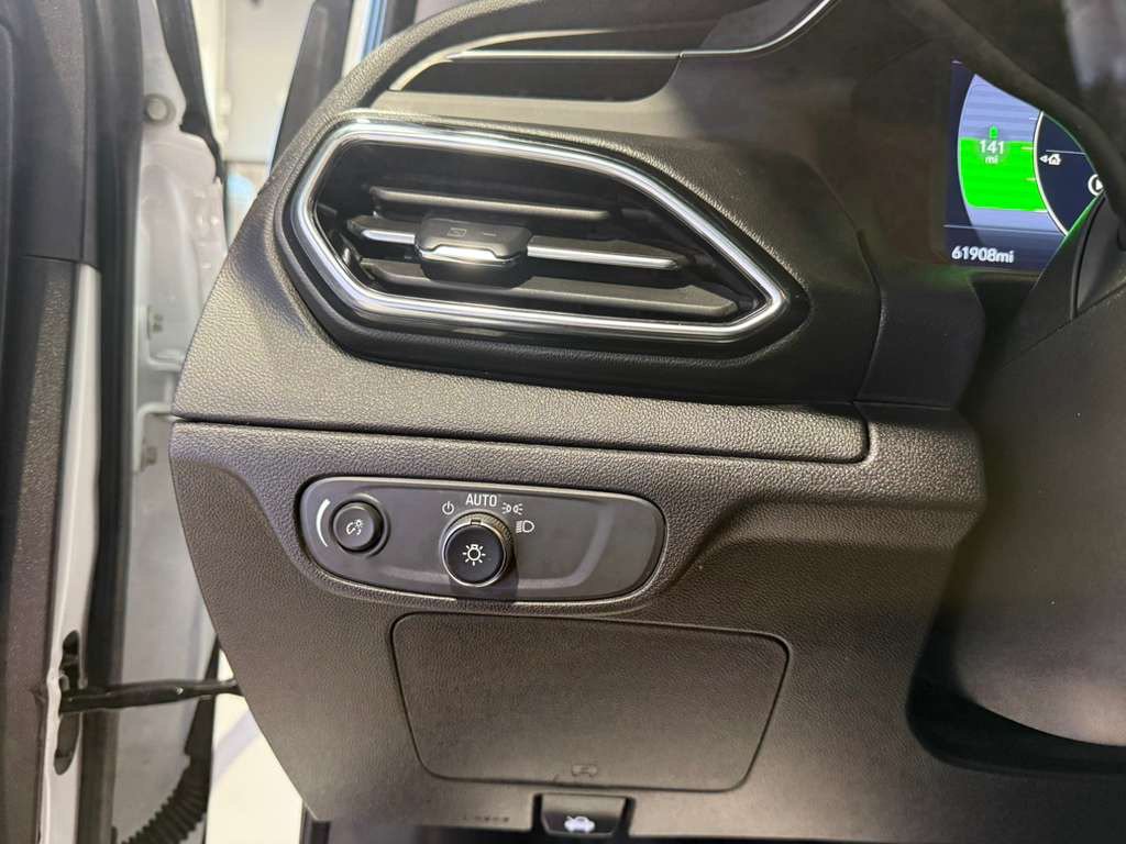Used 2023 Chevrolet Bolt EUV LT FWD image 21