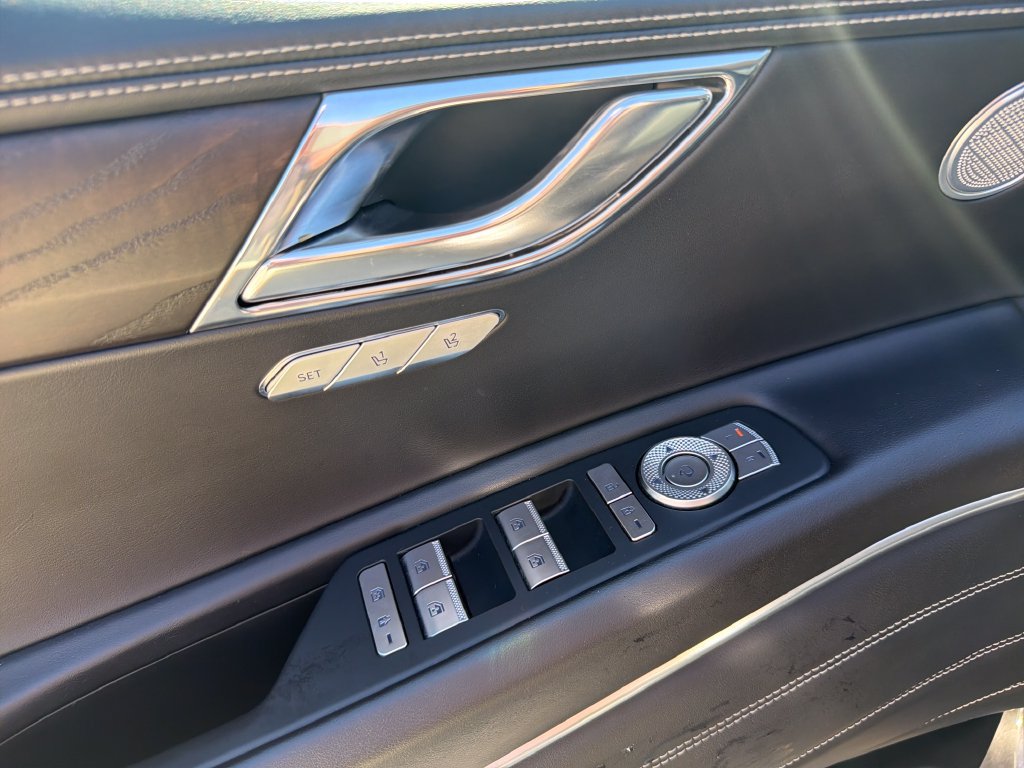 Used 2024 Genesis GV80 2.5T AWD/4WD image 17