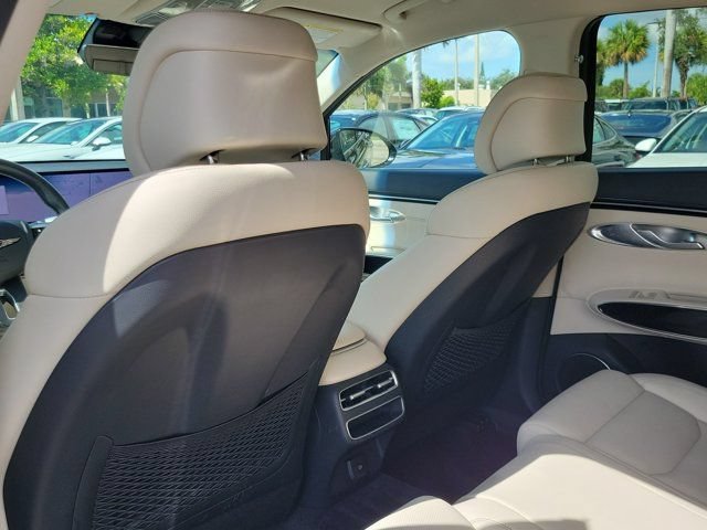Certified 2026 Genesis GV70 2.5T AWD/4WD image 9