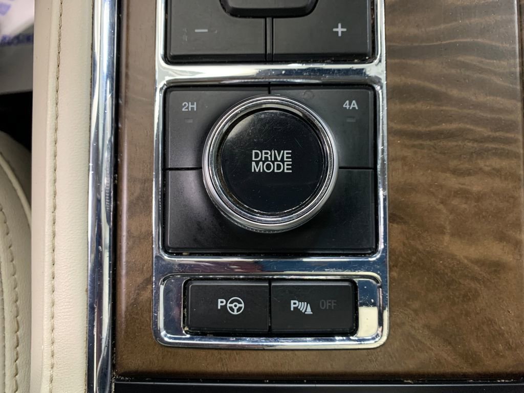 Used 2019 Ford Expedition Platinum AWD/4WD image 28