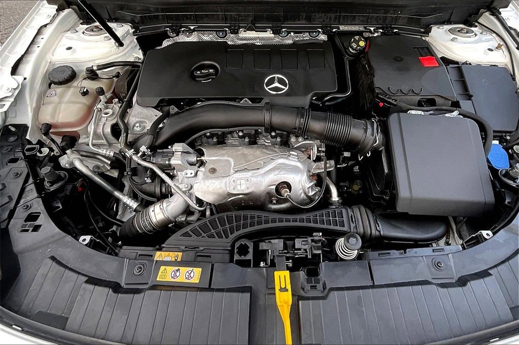 Used 2021 Mercedes-Benz GLB 250 GLB 250 image 29