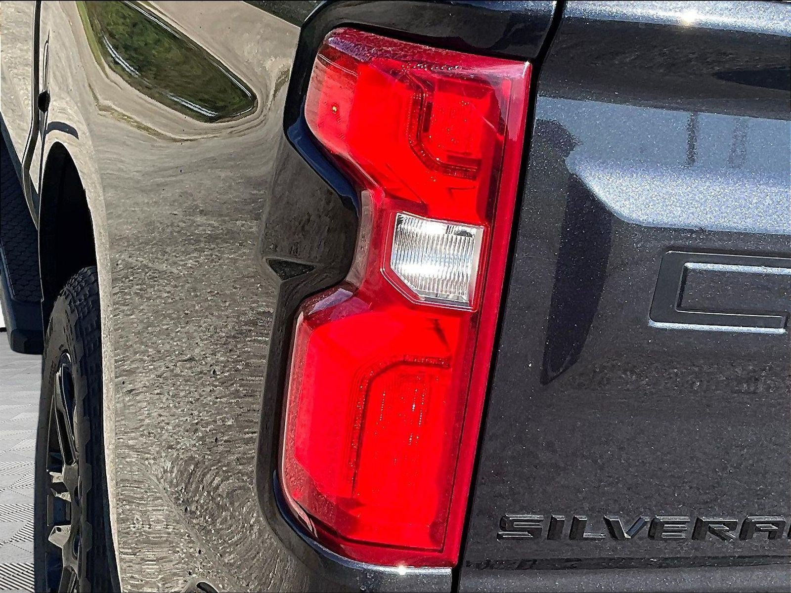 Used 2023 Chevrolet Silverado 1500 RST AWD/4WD image 24