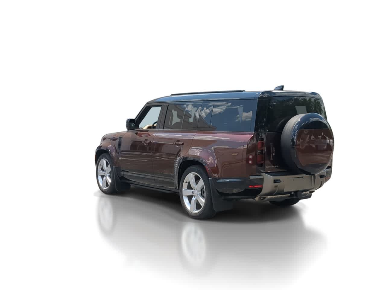 Certified 2025 Land Rover Defender 130 X-Dynamic SE AWD/4WD image 6