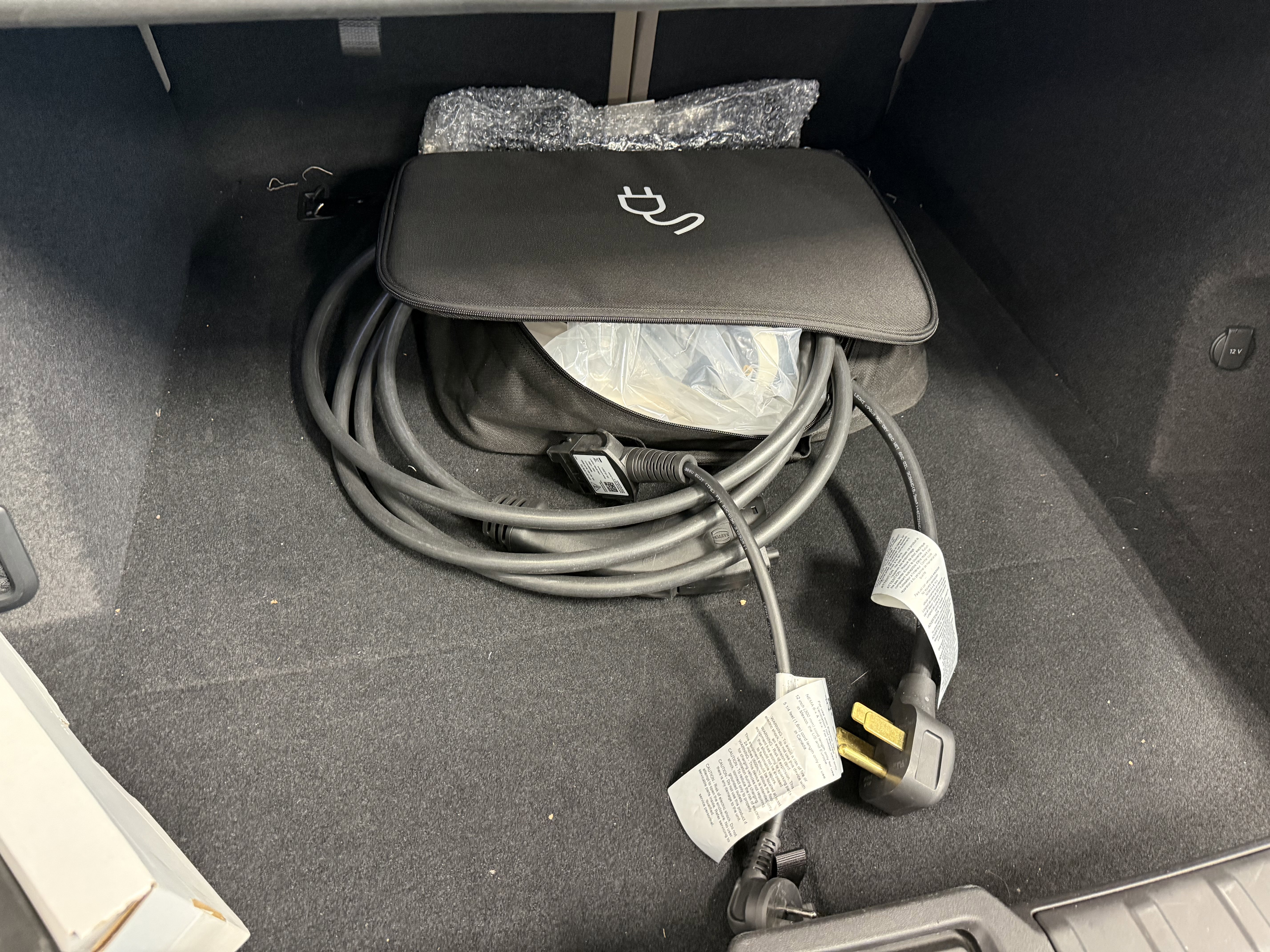 Used 2022 Porsche Taycan image 26