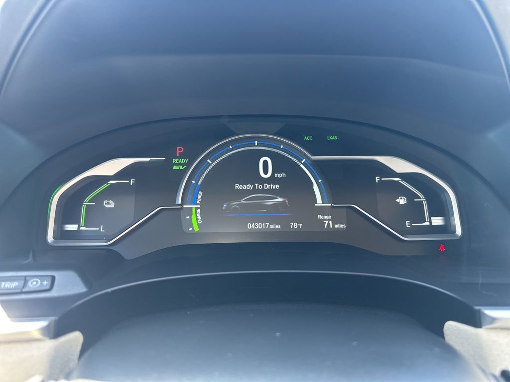 Used 2018 Honda Clarity Touring image 2