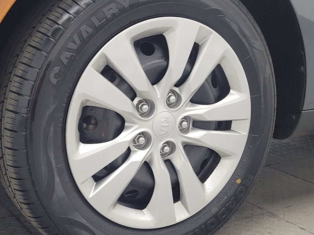 Used 2021 Kia Soul LX FWD image 31