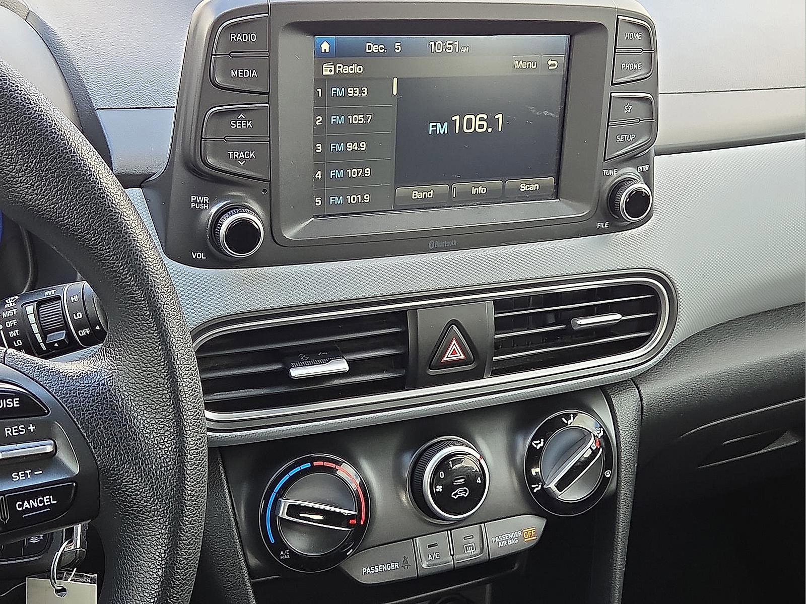 Used 2020 Hyundai Kona SE image 16