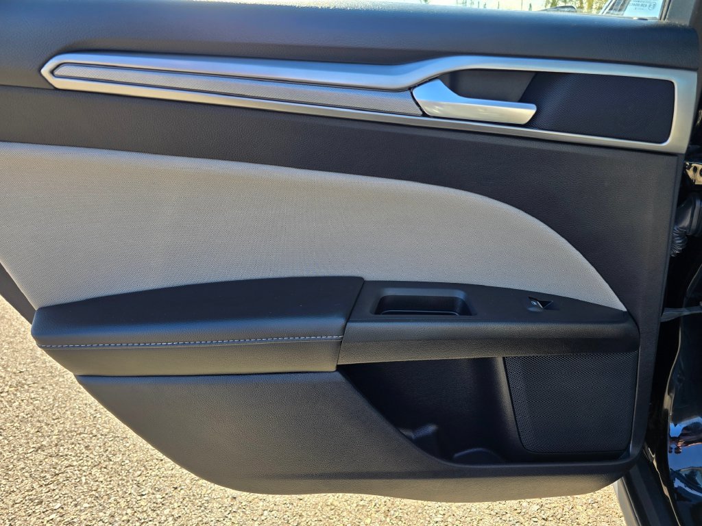 Used 2020 Ford Fusion S FWD image 14