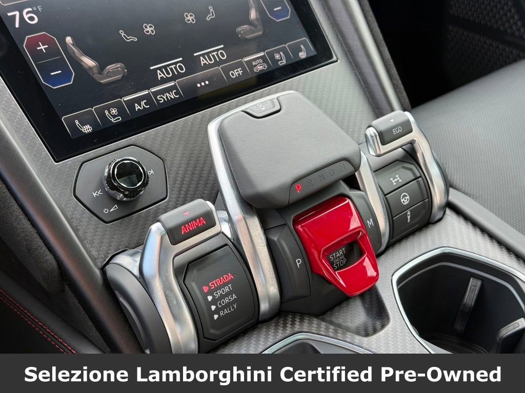 Used 2024 Lamborghini Urus Performante AWD/4WD image 36