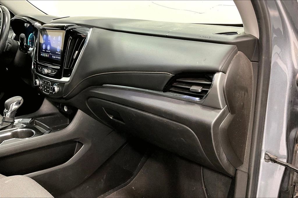 Used 2021 Chevrolet Traverse LT image 19