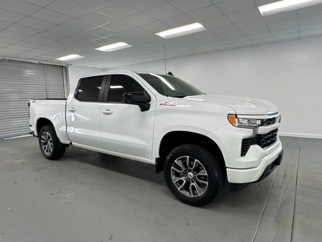 Used 2023 Chevrolet Silverado 1500 RST w/ Z71 Off-Road Package image 3