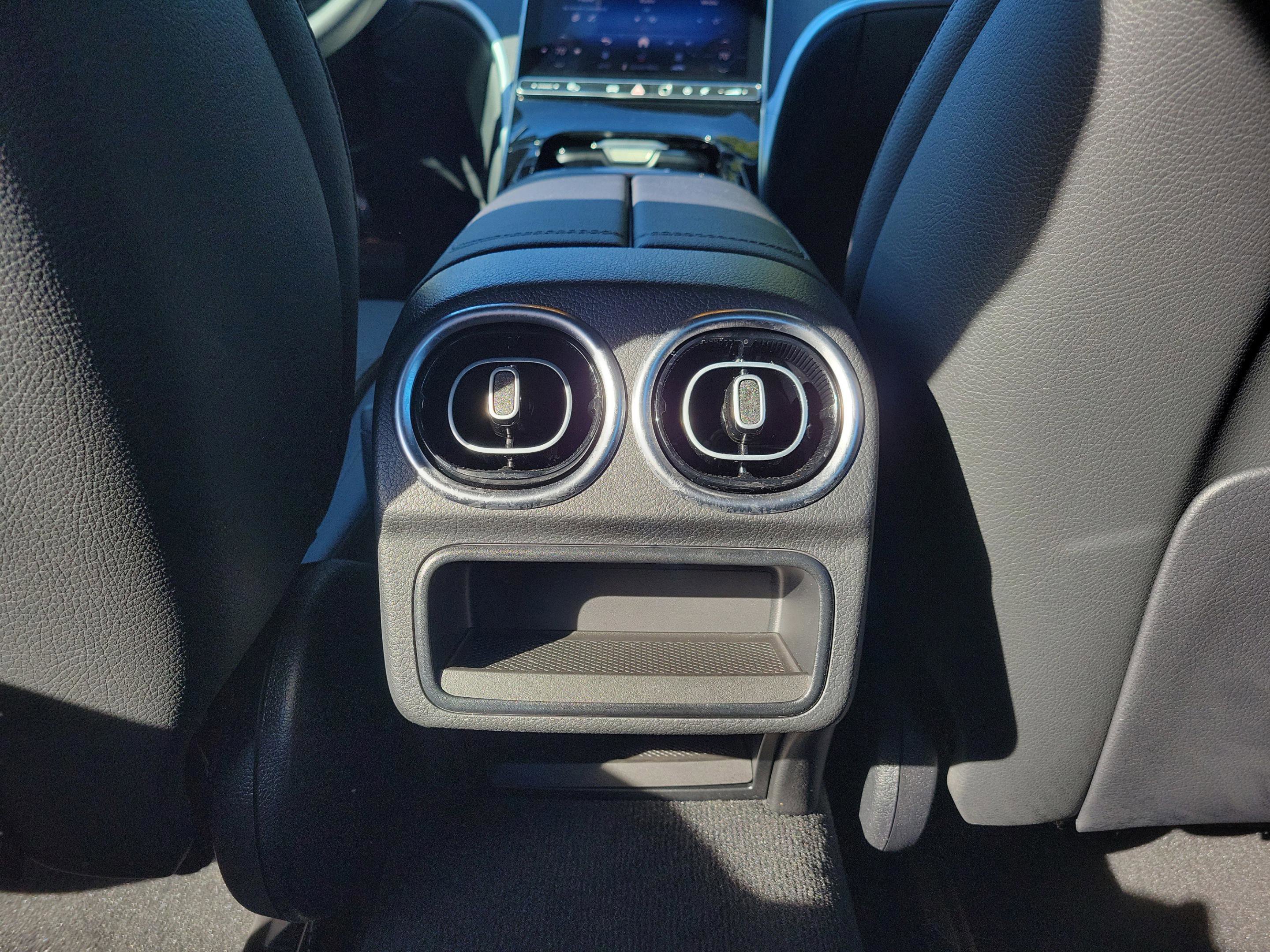 Certified 2025 Mercedes-Benz C 300 4MATIC Sedan image 15