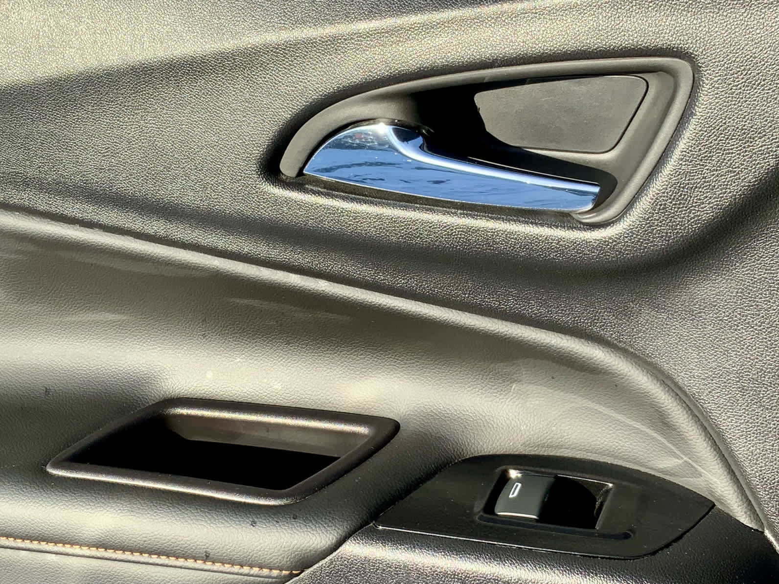 Used 2022 Chevrolet Equinox Premier image 52