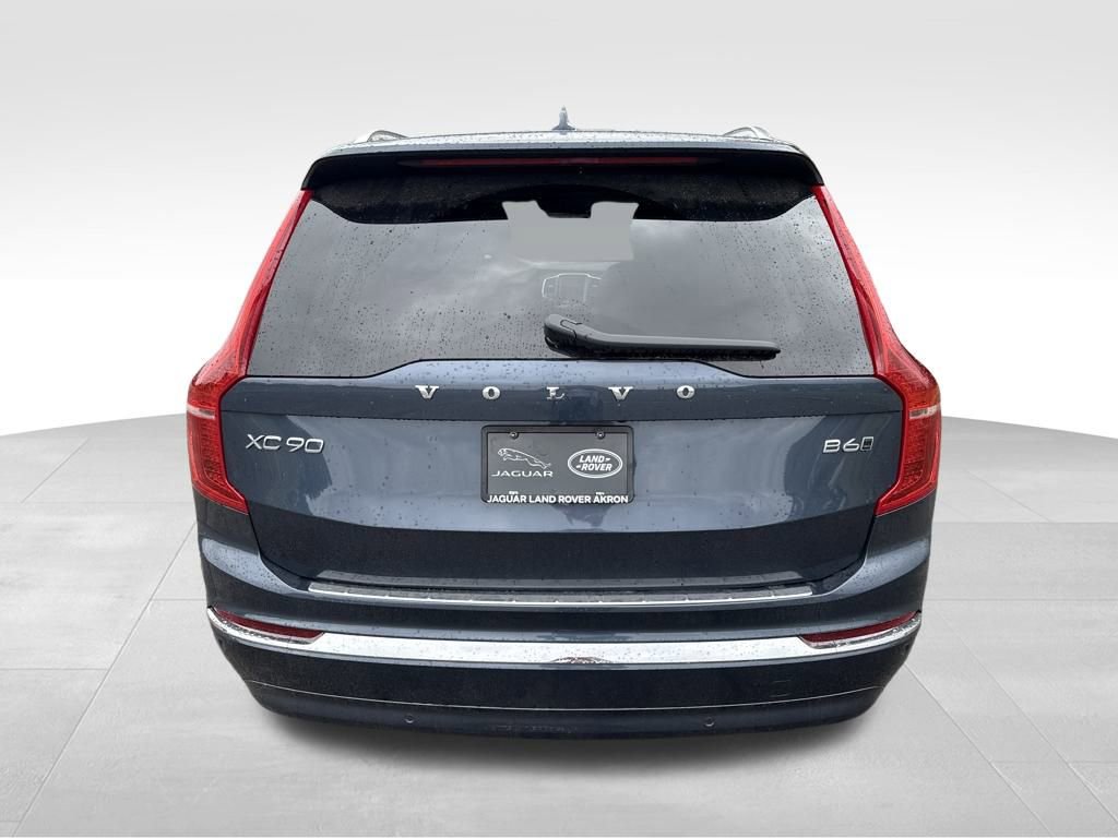 Used 2025 Volvo XC90 B6 Plus w/ Protection Package image 8