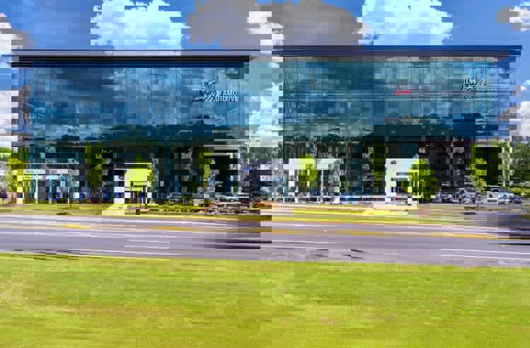 Used 2013 Toyota Avalon XLE FWD image 4