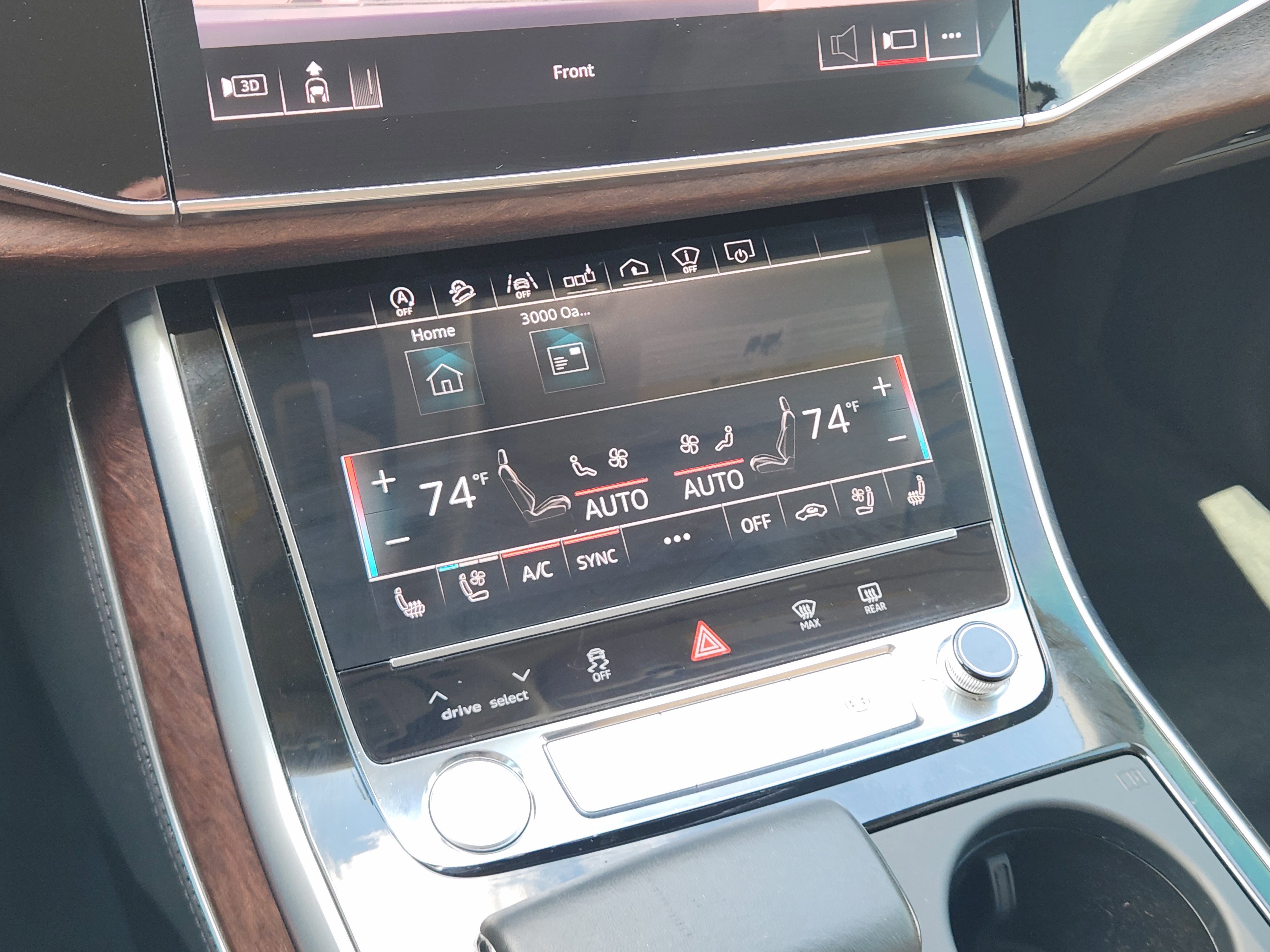 Used 2019 Audi Q8 Prestige w/ Luxury Package AWD/4WD image 23
