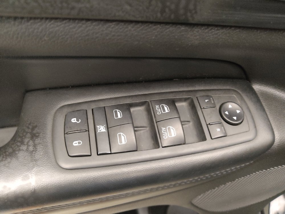 Used 2020 Jeep Grand Cherokee Laredo w/ Quick Order Package 2BN North image 27
