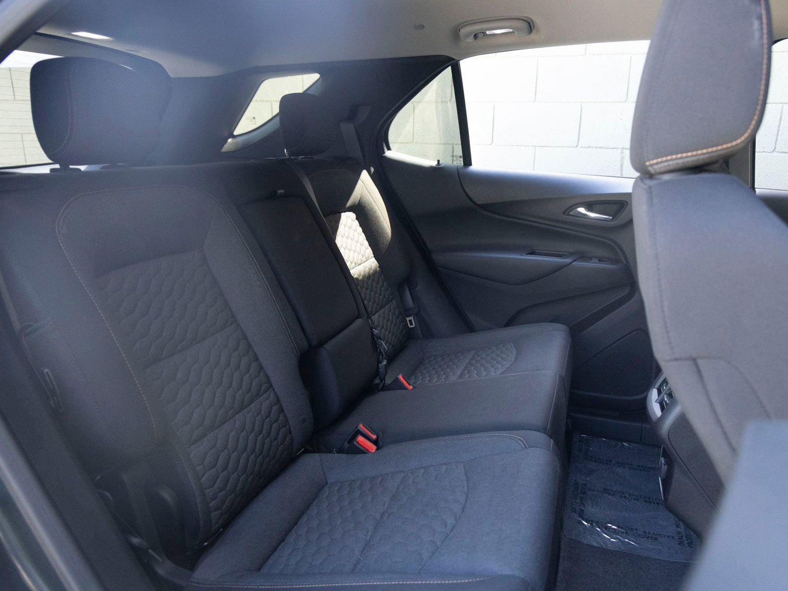 Used 2018 Chevrolet Equinox LT FWD image 22