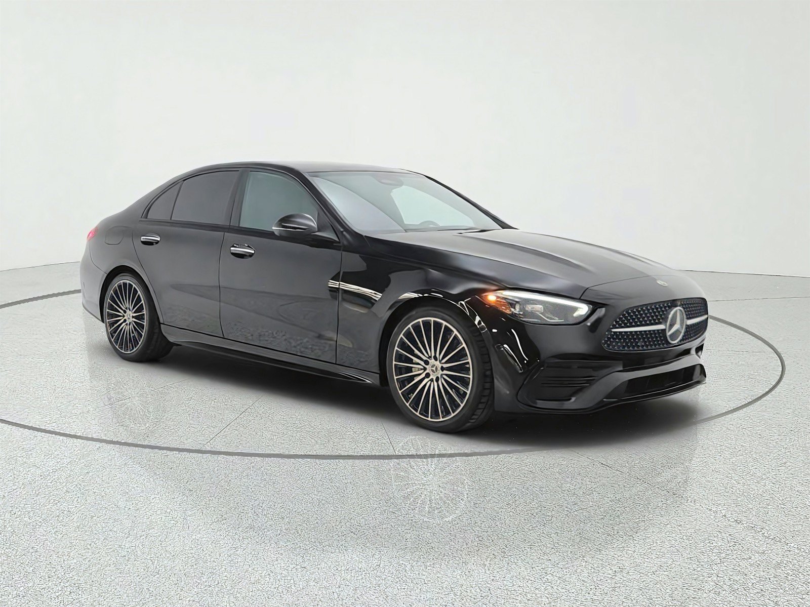 Used 2024 Mercedes-Benz C 300 Sedan image 3