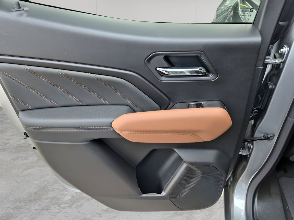 New 2026 GMC Canyon AT4 image 17