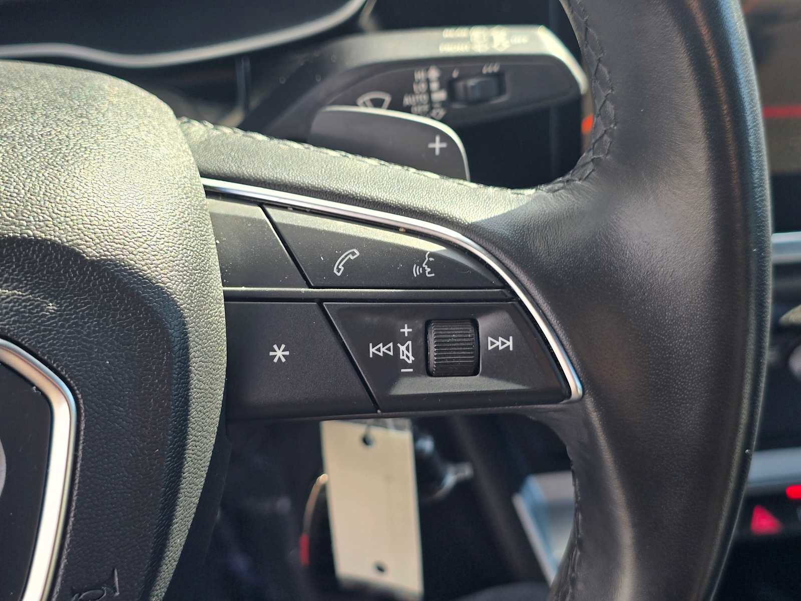 Used 2023 Audi Q3 2.0T Premium Plus w/ Premium Plus Package image 33