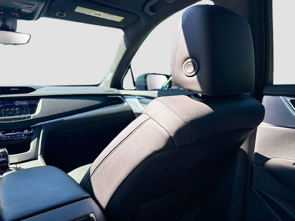 Used 2024 Cadillac XT5 Premium Luxury w/ Technology Package FWD image 25