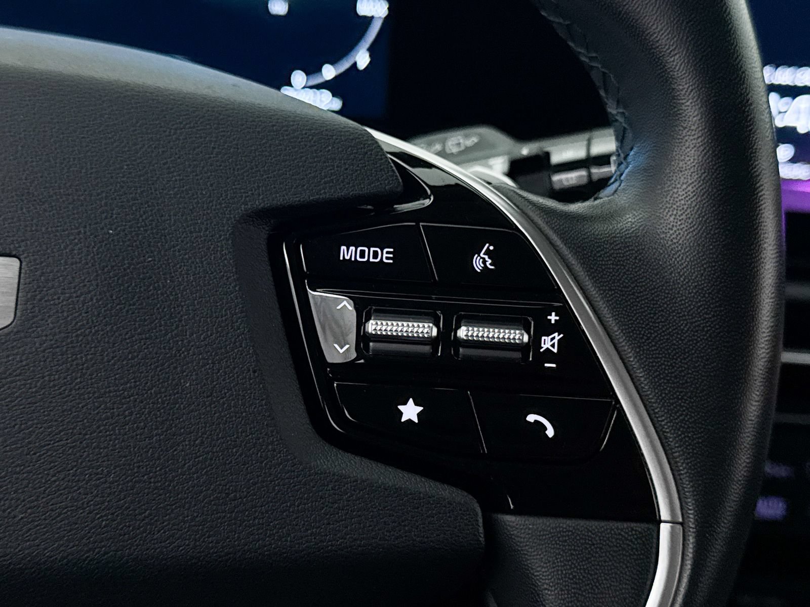Certified 2023 Kia Niro Wind FWD image 34