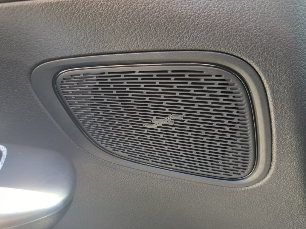 Used 2025 Mercedes-Benz GLC 300 image 18