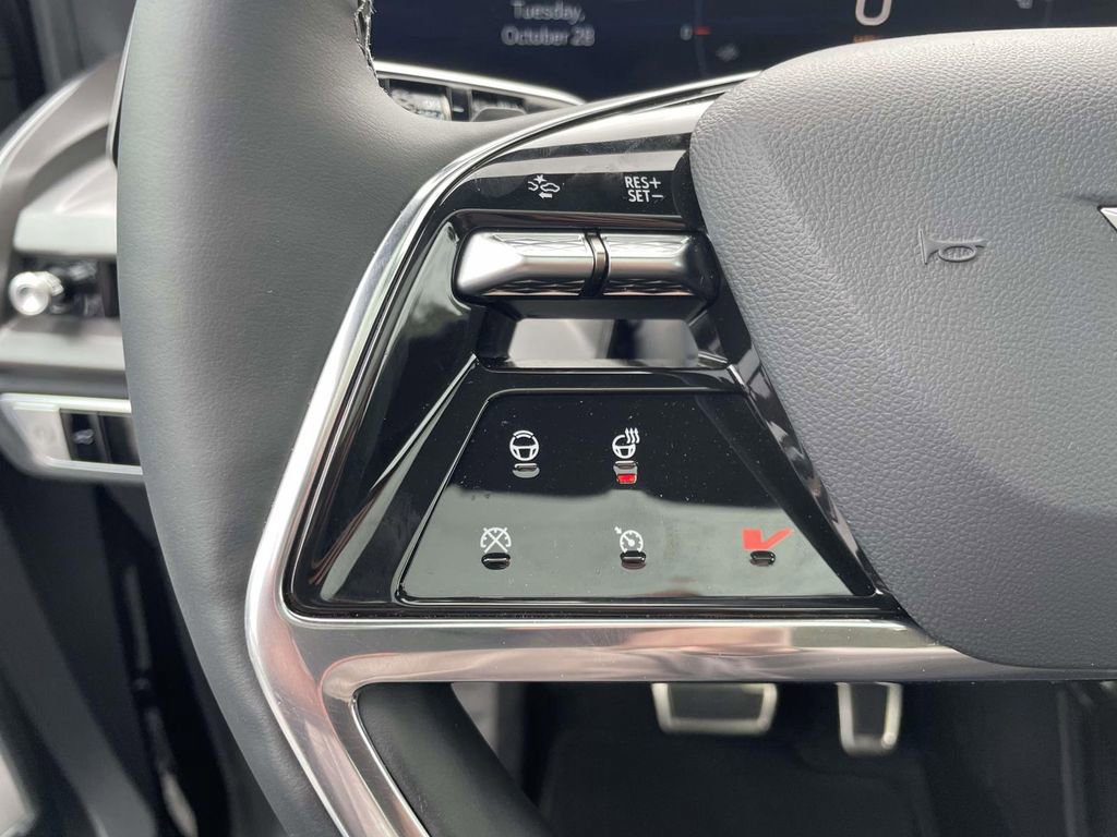 New 2026 Cadillac Vistiq Sport image 23