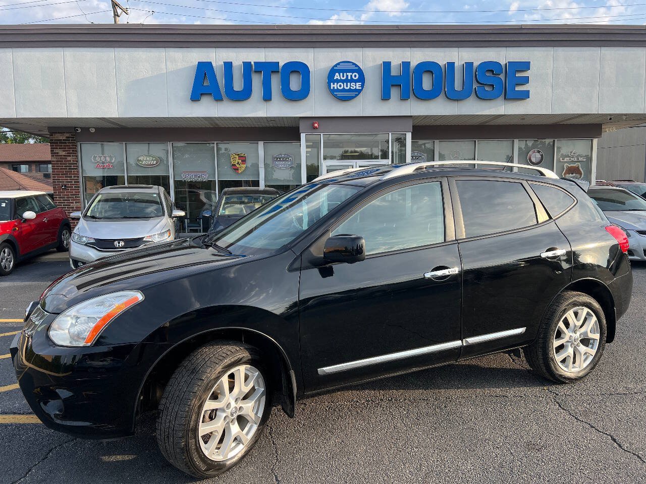 Used 2012 Nissan Rogue SL AWD/4WD image 1