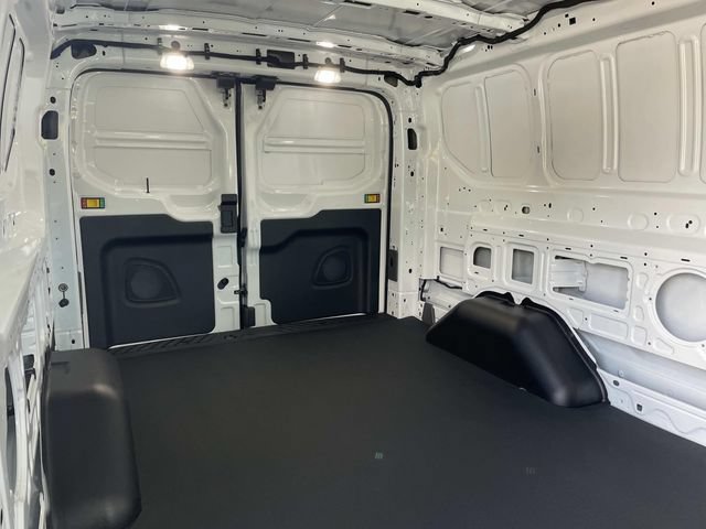 New 2025 Ford Transit 250 Low Roof RWD image 22