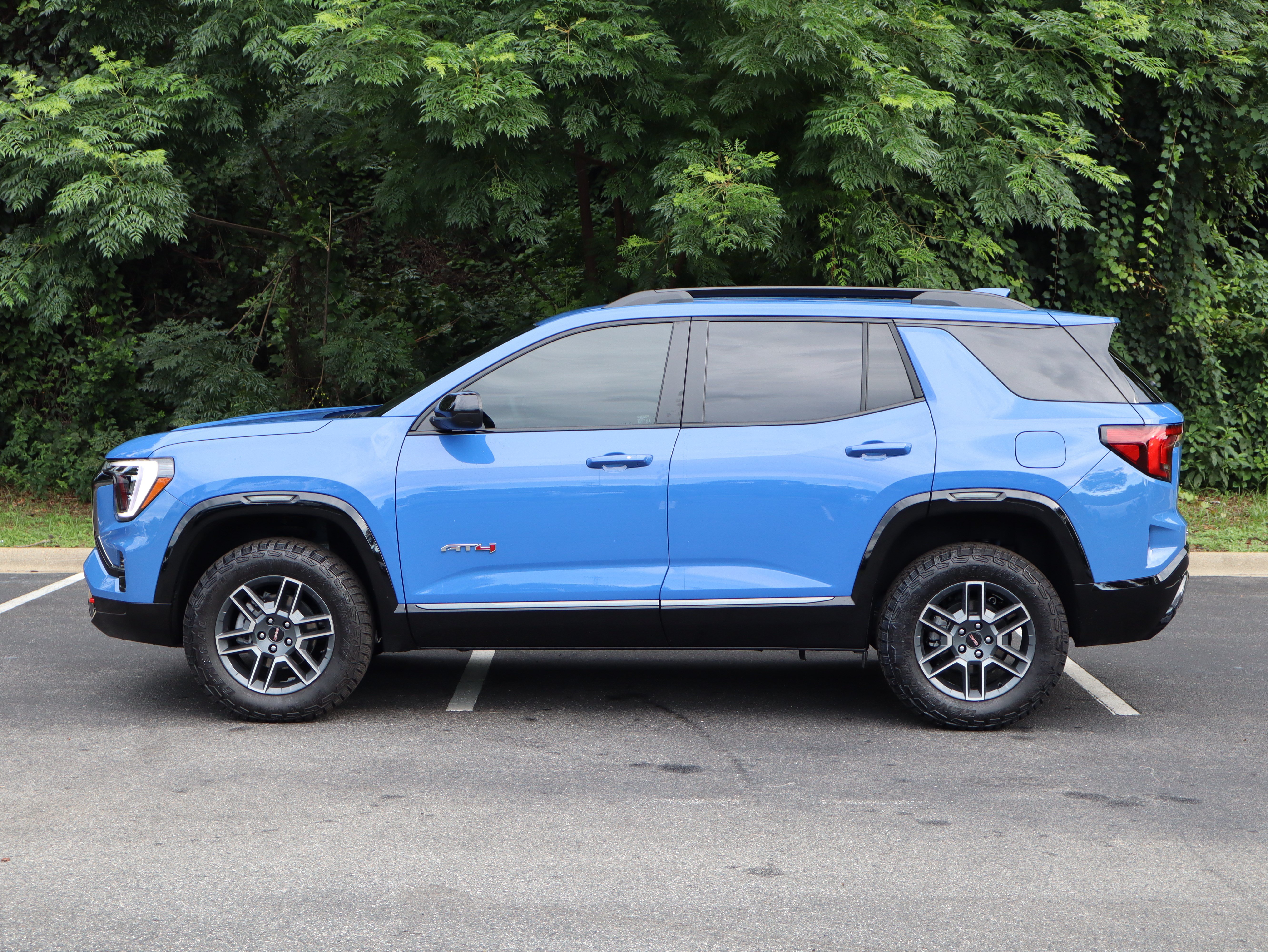 Used 2026 GMC Terrain AT4 w/ Convenience Package III AWD/4WD image 6