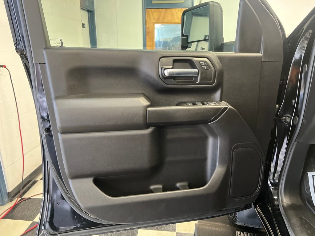 Used 2025 Chevrolet Silverado 2500 Custom w/ Custom Value Package image 41