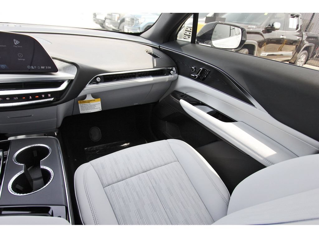 New 2026 Cadillac Lyriq Sport AWD/4WD image 10