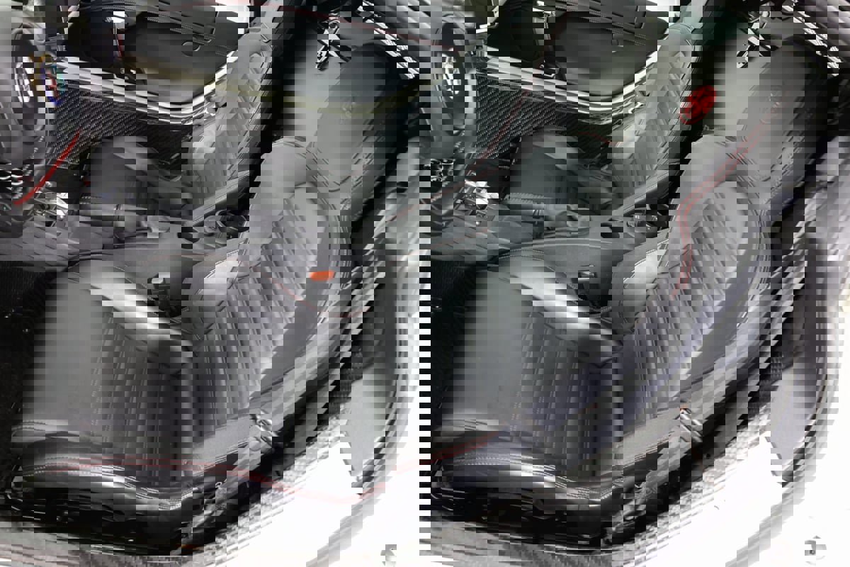 Used 2015 Alfa Romeo 4C Base w/ Leather Interior Group image 7