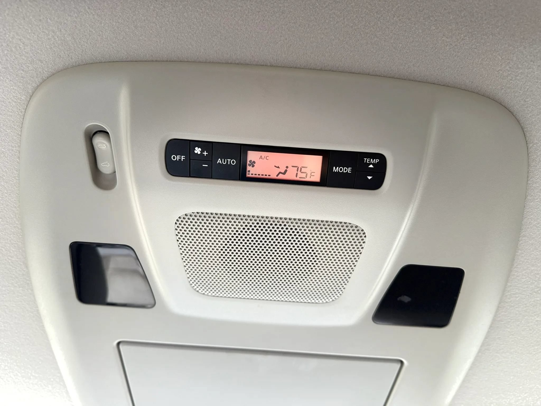Used 2012 Nissan Quest SL w/ Bose Pkg FWD image 34
