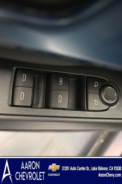 New 2025 Chevrolet Equinox EV LT w/ Convenience Package II image 13