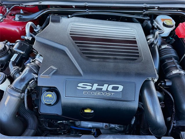 Used 2019 Ford Taurus SHO image 27