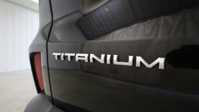 Used 2020 Ford Escape Titanium image 23