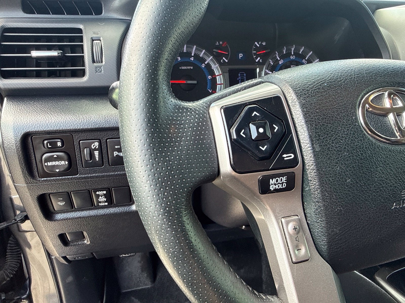 Used 2017 Toyota 4Runner Limited AWD/4WD image 11