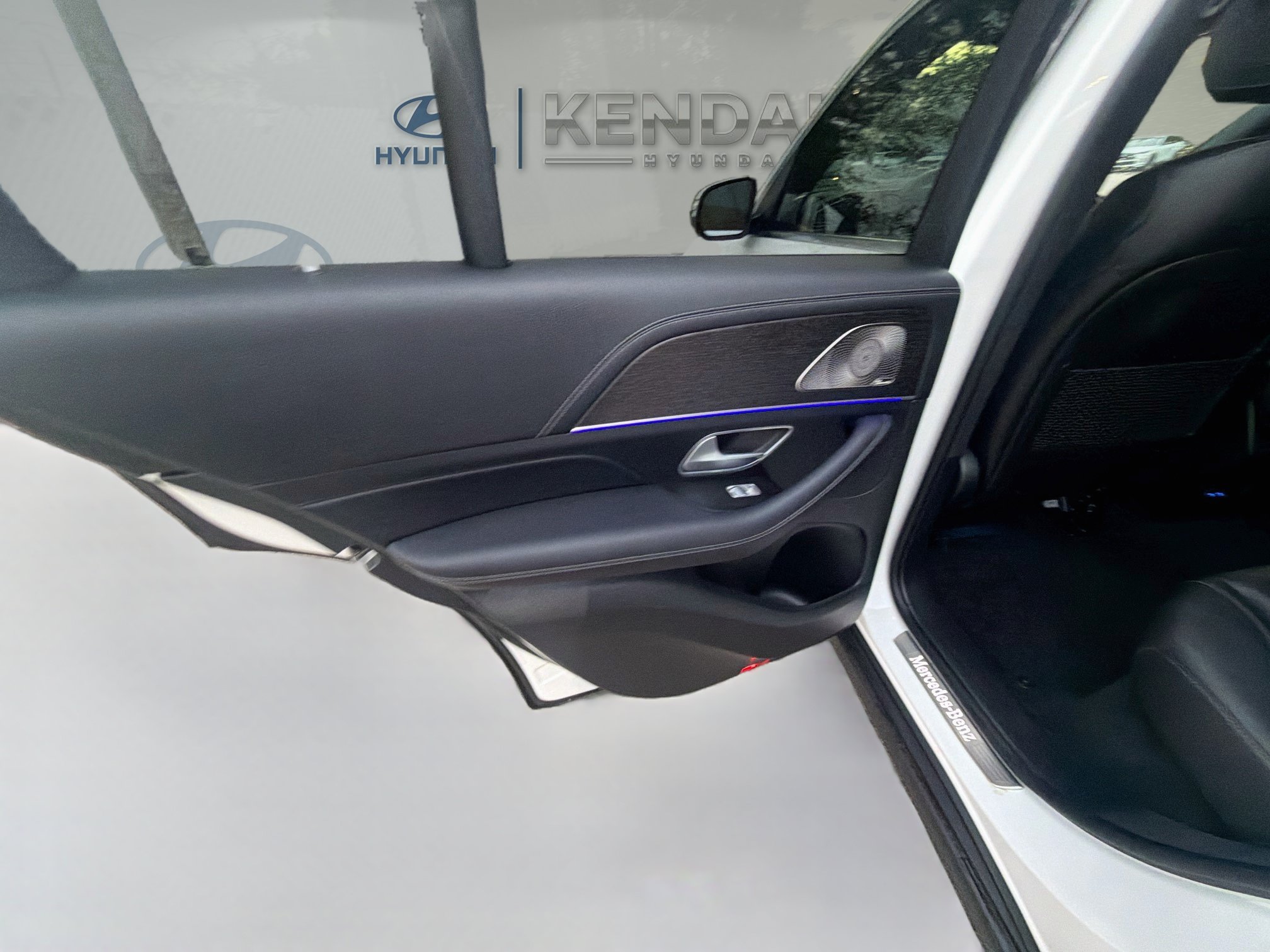 Used 2024 Mercedes-Benz GLE 350 4MATIC image 23