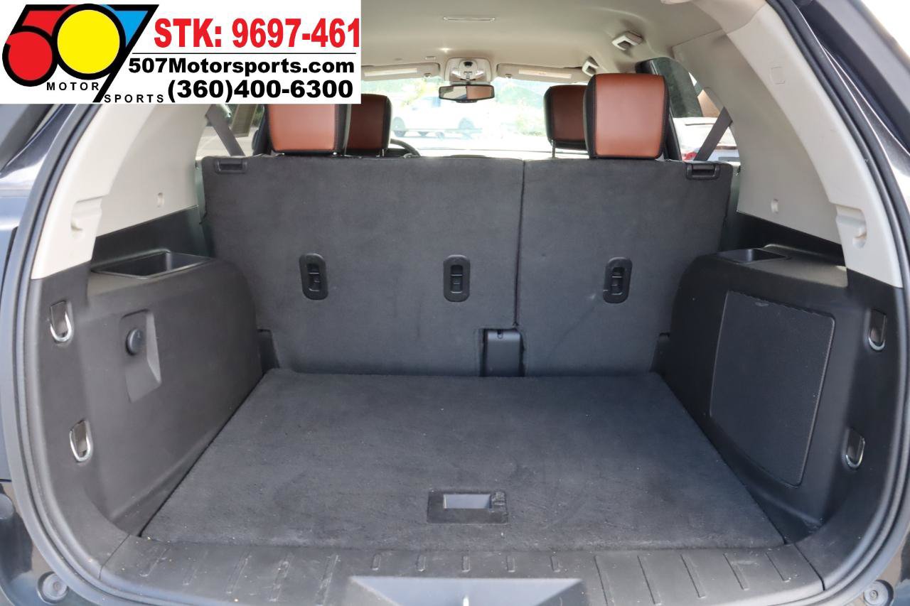 Used 2017 Chevrolet Equinox Premier w/ Enhanced Convenience Package AWD/4WD image 14