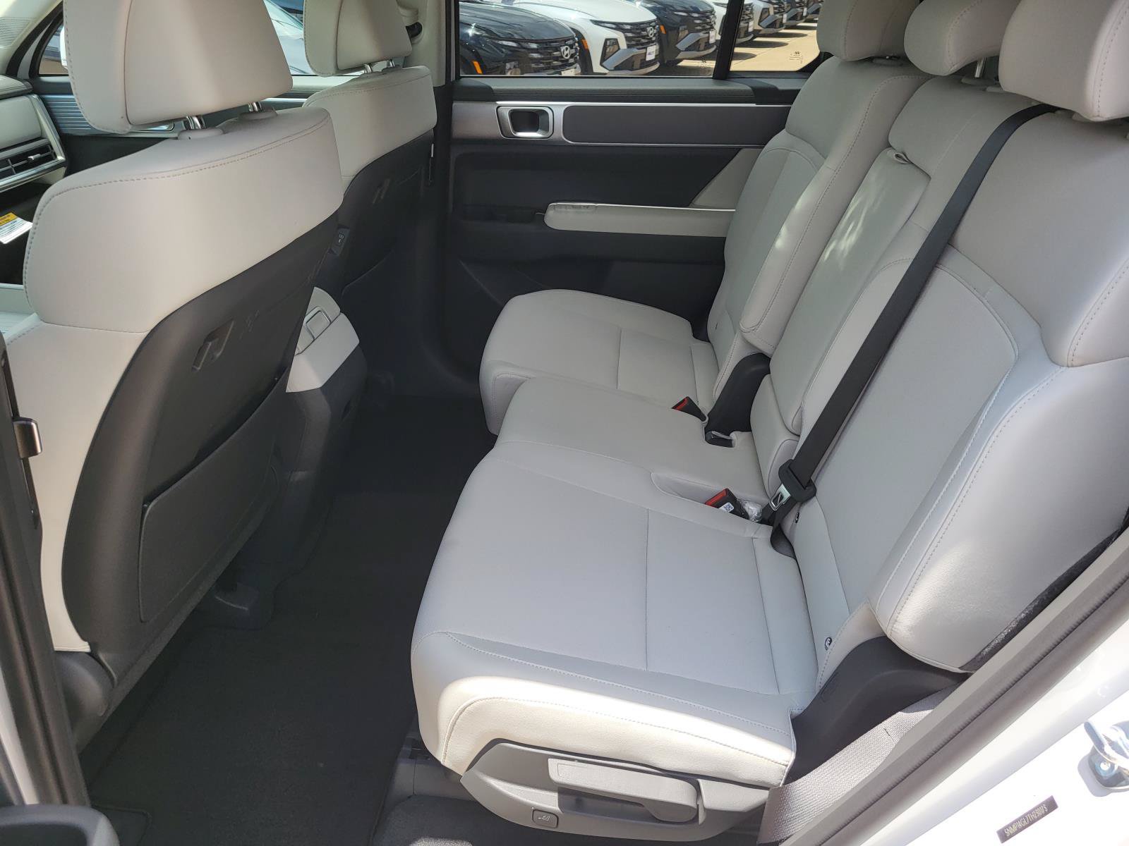 New 2026 Hyundai Santa Fe SE FWD image 12