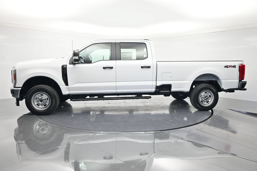 New 2027 Ford F250 XL w/ XL Chrome Package AWD/4WD image 8