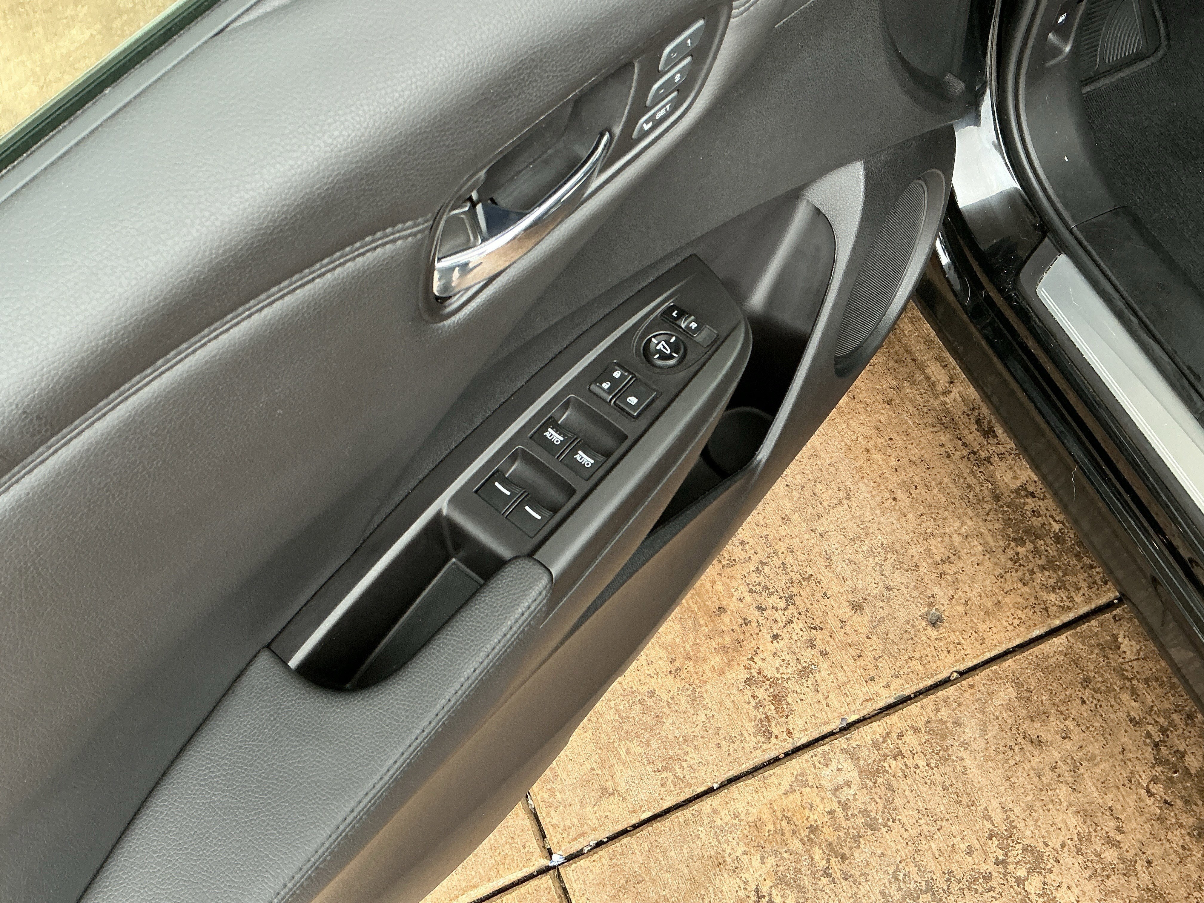 Used 2016 Acura RDX FWD w/ Technology Package image 15