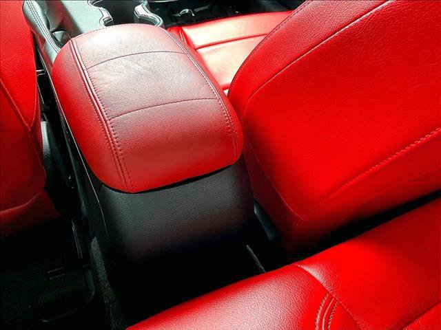 Used 2017 Ford Mustang Coupe RWD image 25