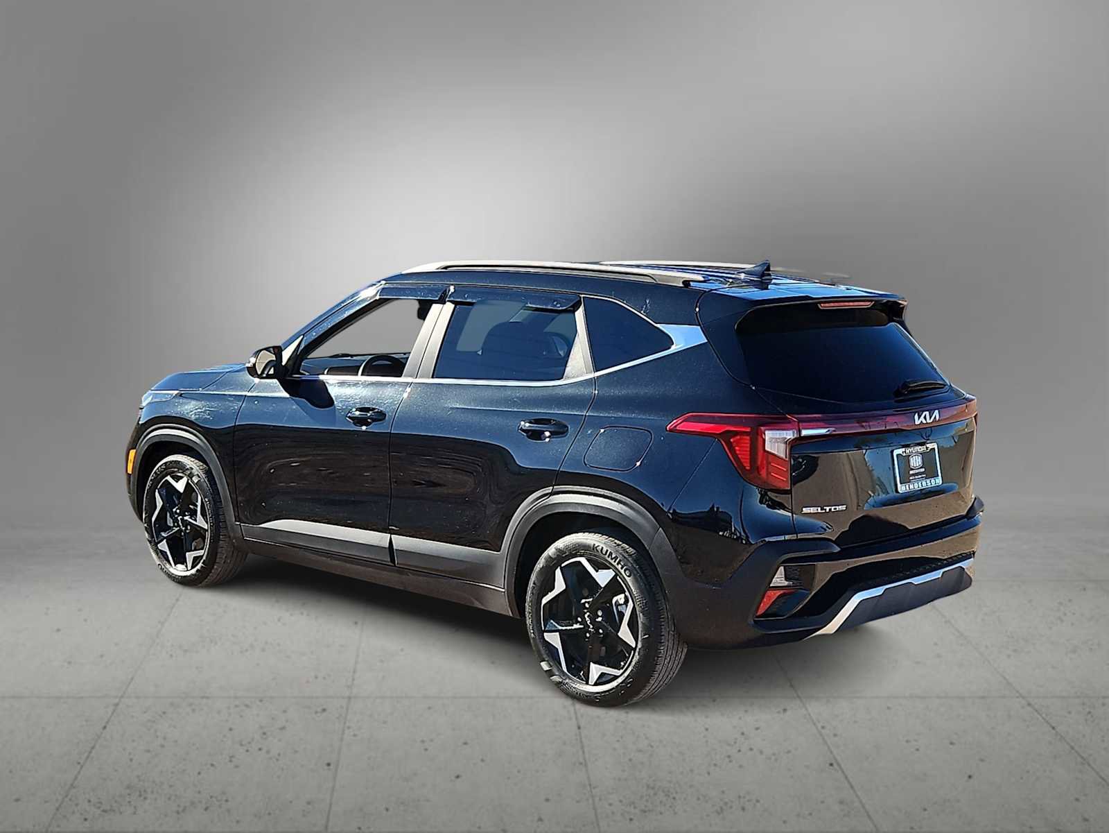 Used 2024 Kia Seltos EX image 6