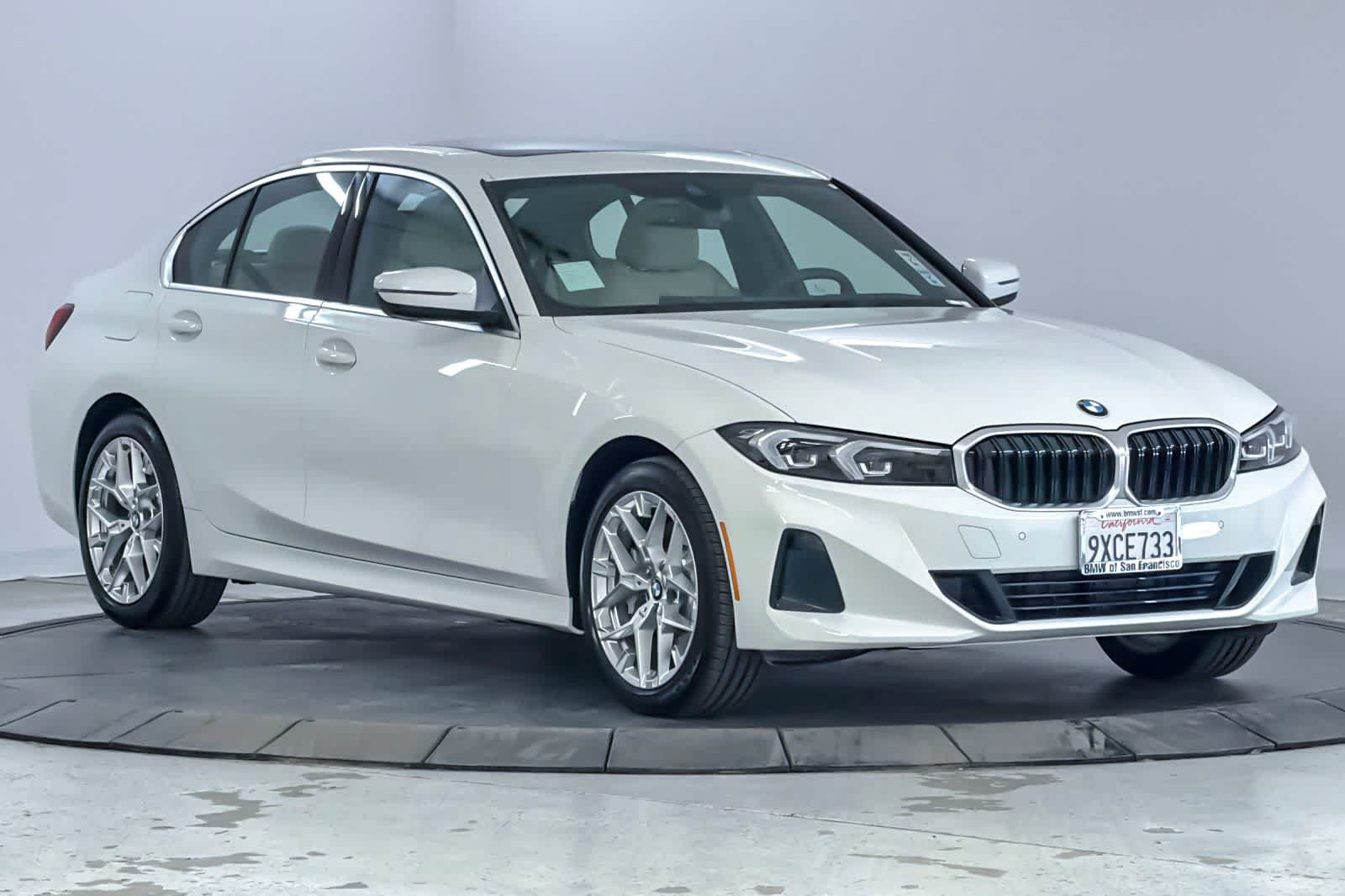 Used 2026 BMW 330i xDrive Sedan w/ Premium Package AWD/4WD image 9