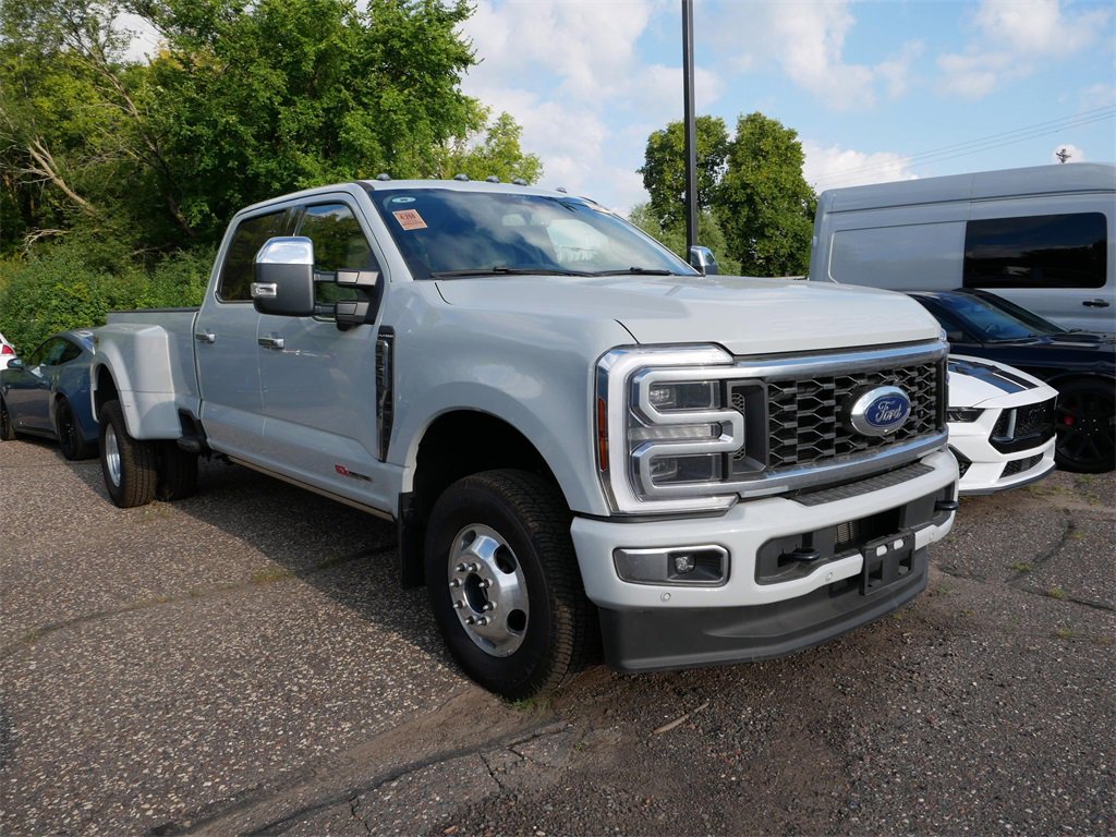Used 2025 Ford F350 XL image 4
